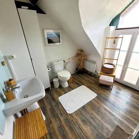 Guest House 