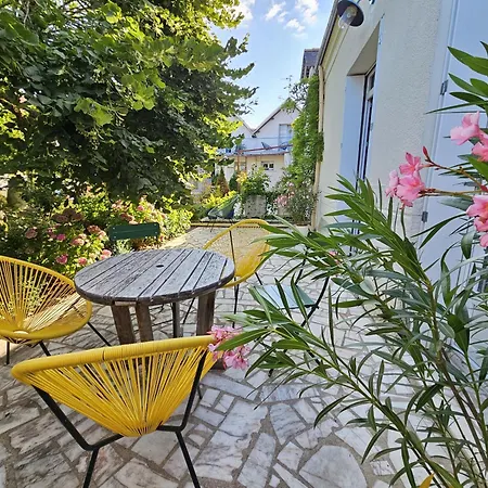 Guest House 