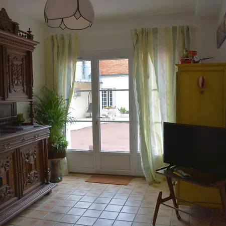 Guest House 
