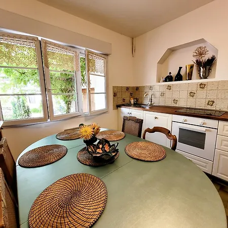 Guest House 