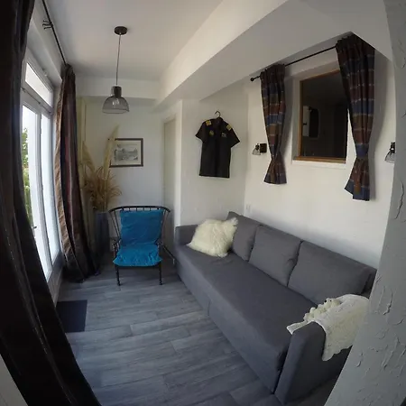 Guest House 