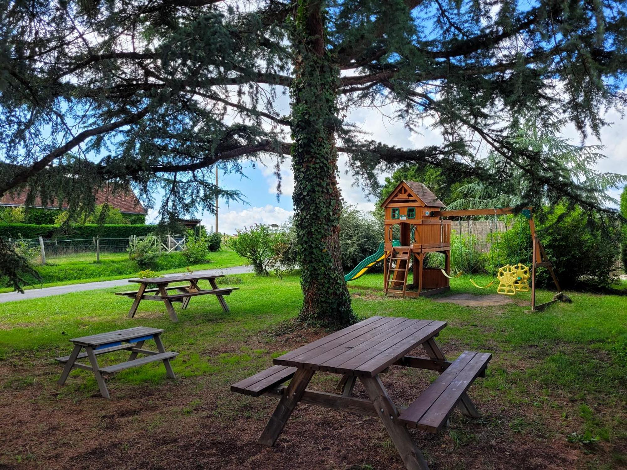 Près Des Montgolfières Couette-café 3*