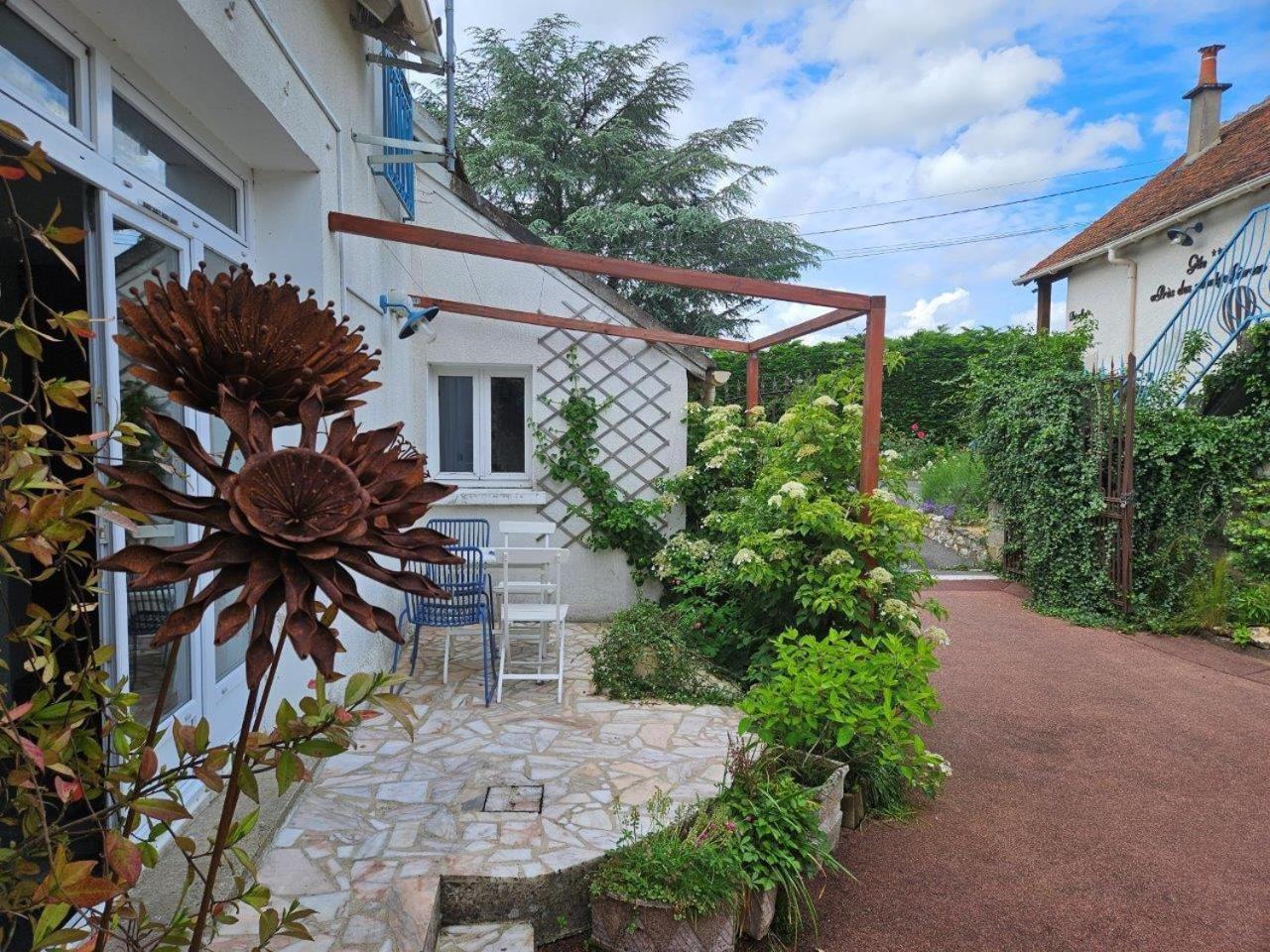 Couette-café Près Des Montgolfières 3*
